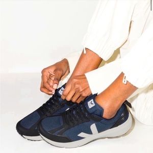 SOLD—Veja Condor 2